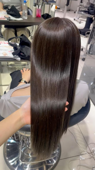 ロング sakura 🪽 艶カラー/髪質改善のヘアスタイル