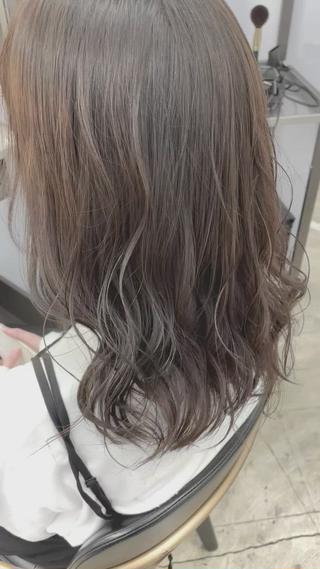 カラーの褪色でオレンジが強く出る方にオススメのネイビーグレージュ
オレンジ赤みが強く出る方
カラーを落ち着かせたい方にオススメ