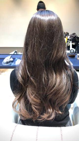 カラーはブルージュカラーをオンカラー！カットは韓国風レイヤースタイル！ 