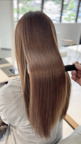 酸性ストレートで自然な仕上がりとツヤ感

すでにダメージの多い方や、これからダメージを抑えてストレートにしたい方におすすめ！


#酸性ストレート #縮毛矯正 #髪質改善 #艶髪 