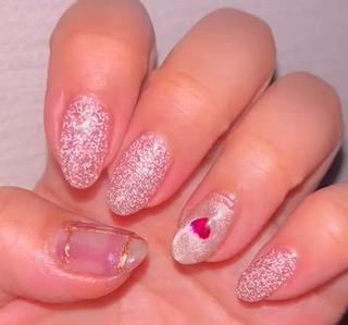 フラッシュネイル　
暗闇で撮るとこんな感じです 