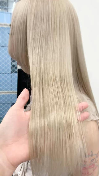 BLOND
#ツヤ髪 #ハイトーン #ブリーチ #ケアブリーチ #ブロンド #ロング