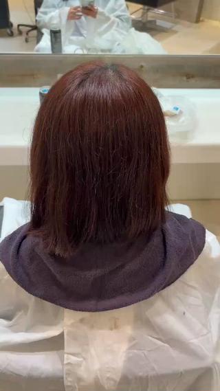 髪質改善ストレート

うねり癖や、パヤ毛、広がりなど
自然にしっかり伸ばし乾かしただけでこの艶感仕上がりです️（動画は無加工で、ドライのみです！）

お客様に合わせた薬剤選定でダメージを極力抑え
癖が強い方や弱い方でも満足していただける仕上がりにさせて頂きます！

アイロンいらずで
夏の湿気や汗からのうねることは無くなります！ 