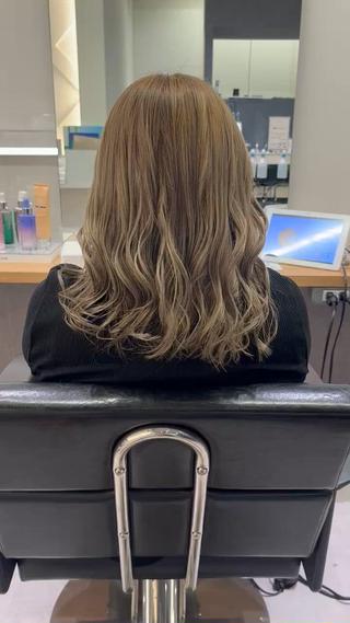 #ヘアカラー#ミルクティーカラー#ベージュカラー#アディクシーカラー#ハイトーンカラー#インナーカラー#ダブルカラー#グラデーションカラー#バレイヤージュカラー#コンポジオトリートメント#ケアプロアイロン#静岡県#沼津市#三島市#富士市#御殿場市#清水町 
