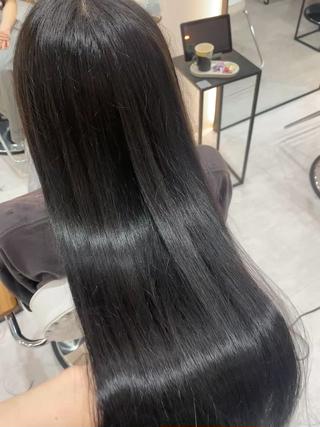 ロング カラー 艶髪・透明感カラー・ 韓国ヘア・Yuriのヘアスタイル