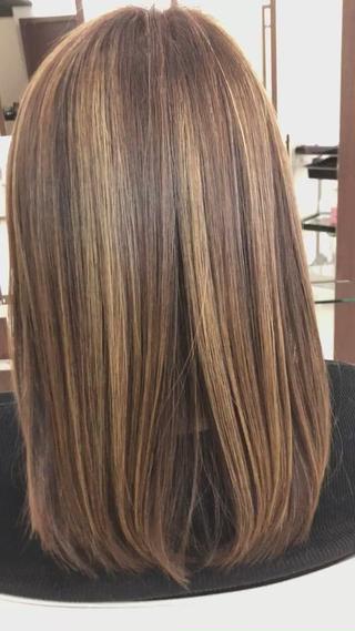 セミロング 小林 伊織のヘアスタイル