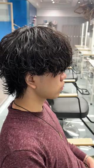 マッシュウルフシャドウパーマ 