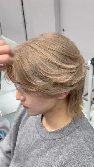 ミルクティーカラーブリーチ1.2回からできます！
大人気なカラーです^^ 