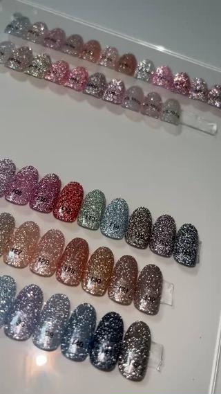 約50色ご用意しております！！
色混ぜも可能です◎

パラジェル/フィルイン/フラッシュネイル/ワンホンネイル/韓国ネイル/キラキラネイル/新宿/西新宿/都庁前 