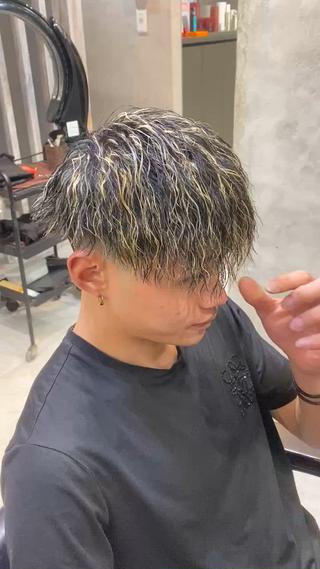 カット、バロックパーマ、ハイライトのクーポンです!