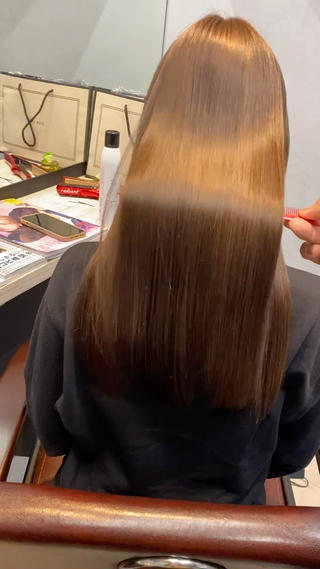 セミロング TOPSTYLIST 🇬🇧JIMMYのヘアスタイル