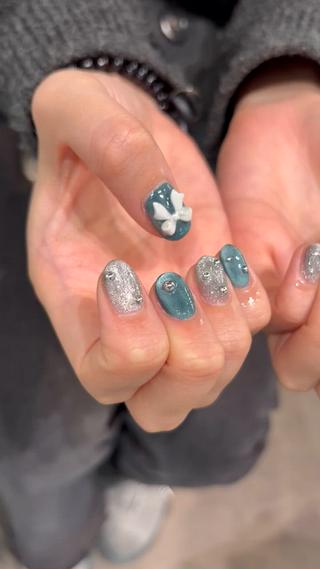 ネイル 派手髪ハイトーン💛 ネイル💅まりなのヘアスタイル