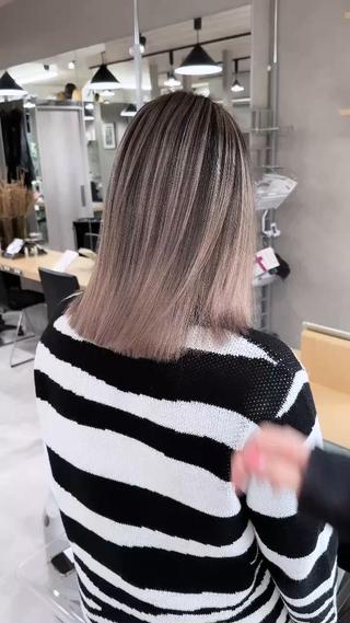 シャドールーツ

全頭ブリーチから筋感つくります 