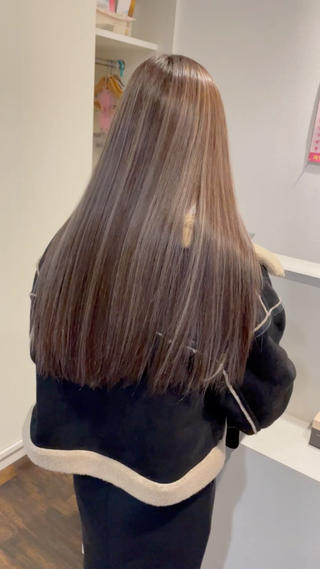 ロング カラー Wataru 髪質改善カラー💎のヘアスタイル