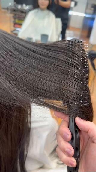 ミディアム カラー ブリーチなしWカラー レイヤー/KOHNOのヘアスタイル