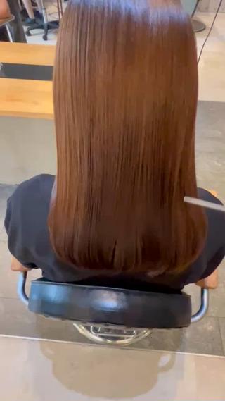 ロング サラツヤ縮毛 矯正✨meguのヘアスタイル