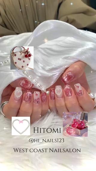 7月の定額ネイルデザイン紹介

東京·池袋
ご予約はDMまで

今回はお客様と「夏っぽくて、ちょっと甘めなネイルがいいね〜」って話して、
さくらんぼ×パールハートネイルに仕上げました

ベースカラーはマグネットジェルを使用して、
動くたびにキラッと光るのがたまらない可愛さ…！
赤系でも重たくならず、とても大人可愛い雰囲気に

しかもお客様の新しいさくらんぼバッグとも色味が偶然ぴったりで、
「え、なんか運命的…？」ってふたりで笑っちゃいました

夏ネイルの参考になれば嬉しいです
. 