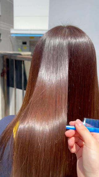 【髪質改善】グラスヘアトリートメント☆꙳︎⧾·⬞
髪が細い方でも重くならないよう、ひとりひとりの髪質に合わせ施術をしています(☆~☆)
#髪質改善トリートメント #グラスヘアトリートメント #八王子 #ZEST #emu