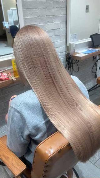 ワンブリーチでつくるミルクティーベージュ
とっても可愛いです 