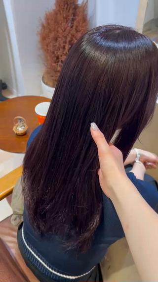 ブリーチ履歴のあるお客様‎
ブリーチの髪との境目をぼかし綺麗なピンクブラウンのカラーに°・*:.。.☆ 