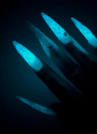 蓄光ネイル
スカルプデザイン 