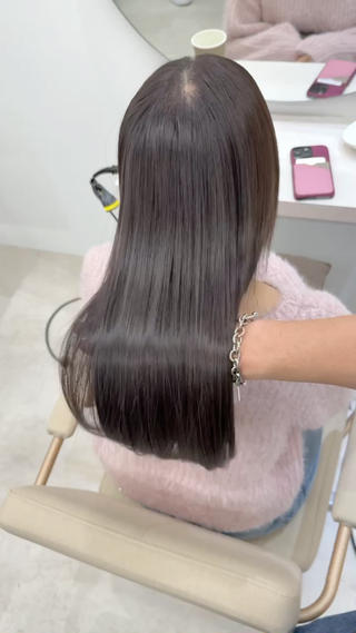 柔らかい質感を叶える酸性縮毛矯正 