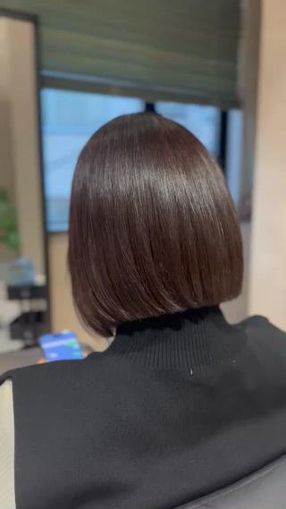 まとまるボブ、ミニボブ、透明感のあるカラー 