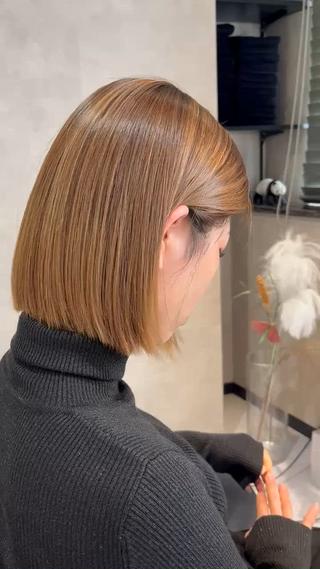 切りっぱなし　ボブ　前下がりボブ 