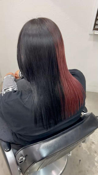 BLACK × PINK の2トーンカラー 