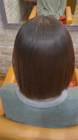 うるつやコスメストレート
ダメージが少なく今流行りの地毛のような自然な丸みを残した仕上がりです
 