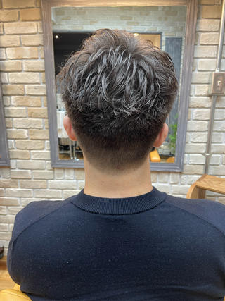 刈り上げスタイル！
お顔立ちに合わせて刈り上げのデザインを変えてます！ 