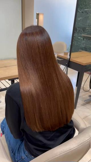 ロング 髪の修復専門サロン　hair place VIVE所属・KOTA / ハイトーン/髪質改善のヘアスタイル