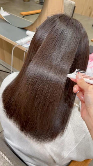 #髪質改善縮毛矯正
4ヶ月分のリタッチでご来店されたお客様です 