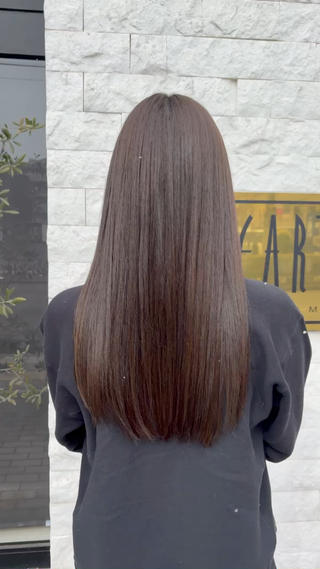 明るすぎず暗すぎずなOlive gray