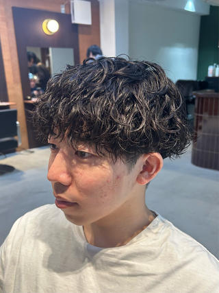 ショート パーマ メンズ メンズパーマ✨️村越 雄斗のヘアスタイル