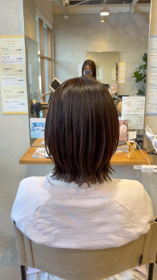 ミディアム momoka 女性限定のヘアスタイル