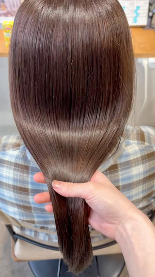 ロング カラー momoka 女性限定のヘアスタイル