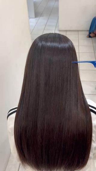 縮毛矯正でシルクのような手触りに