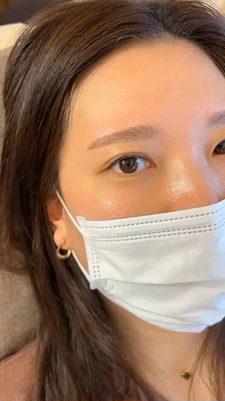 まつパしてみたけど、いまいちカールが上がらない、目ヂカラが出ないという方にマツエクはおすすめです。
自然な目ヂカラでマツエクしてます感を出さずにデザインすることができます！ 