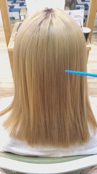 ブリーチ毛でもトリートメントでサラツヤ髪

ブローだけでもまとまります

Aujuaトリートメント平日限定で受け付けてます 