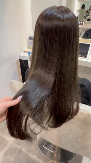 ブリーチなしダブルカラーがおすめです 