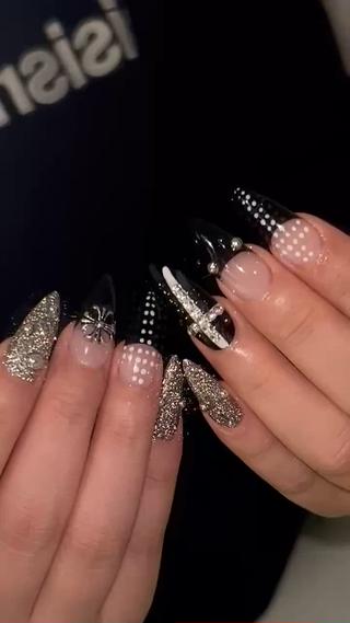 ネイル GRACE Saeのネイルデザイン