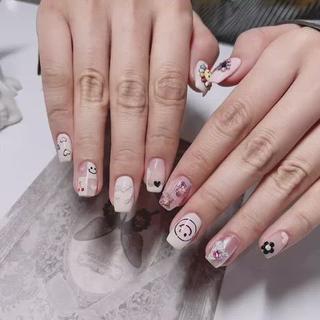 ネイル FLY Nail Salonのネイルデザイン