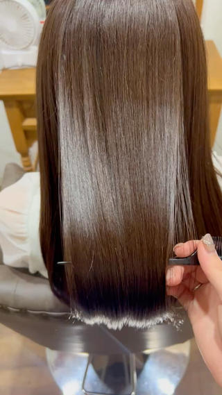 柔らかいブラウンカラー 