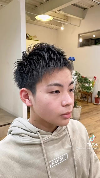 ︎メンズカット
︎メンズショート
︎伸ばし中
︎ワックス仕上げ 
