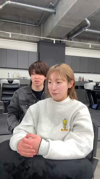 ショート aura所属・CONAN｜レイヤー ボブ／ハイトーンのヘアスタイル