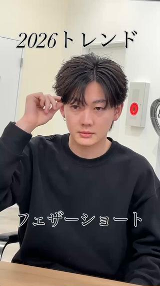 ショート aura所属・CONAN｜レイヤー ボブ／ハイトーンのヘアスタイル