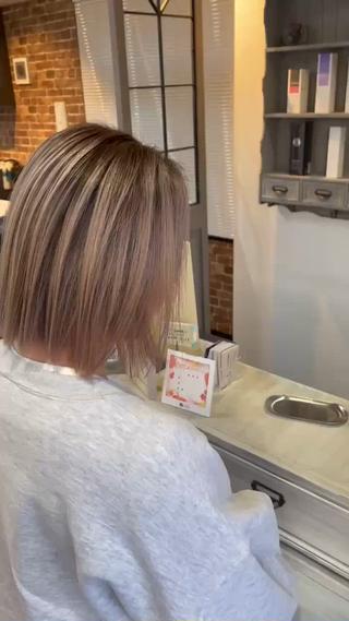 ショート カラー Felice Erikaのヘアスタイル