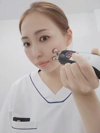 最新3D-EMSでお顔の筋トレしませんか？10代〜70代の方まで効果をご実感頂いてます。 