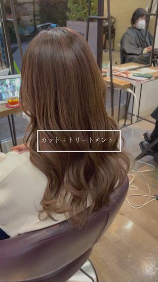 ロング メンズバレイヤージュ 斉藤春のヘアスタイル